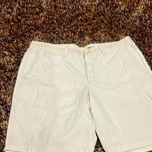 GAP Cream Flat Front Shorts Casual Style